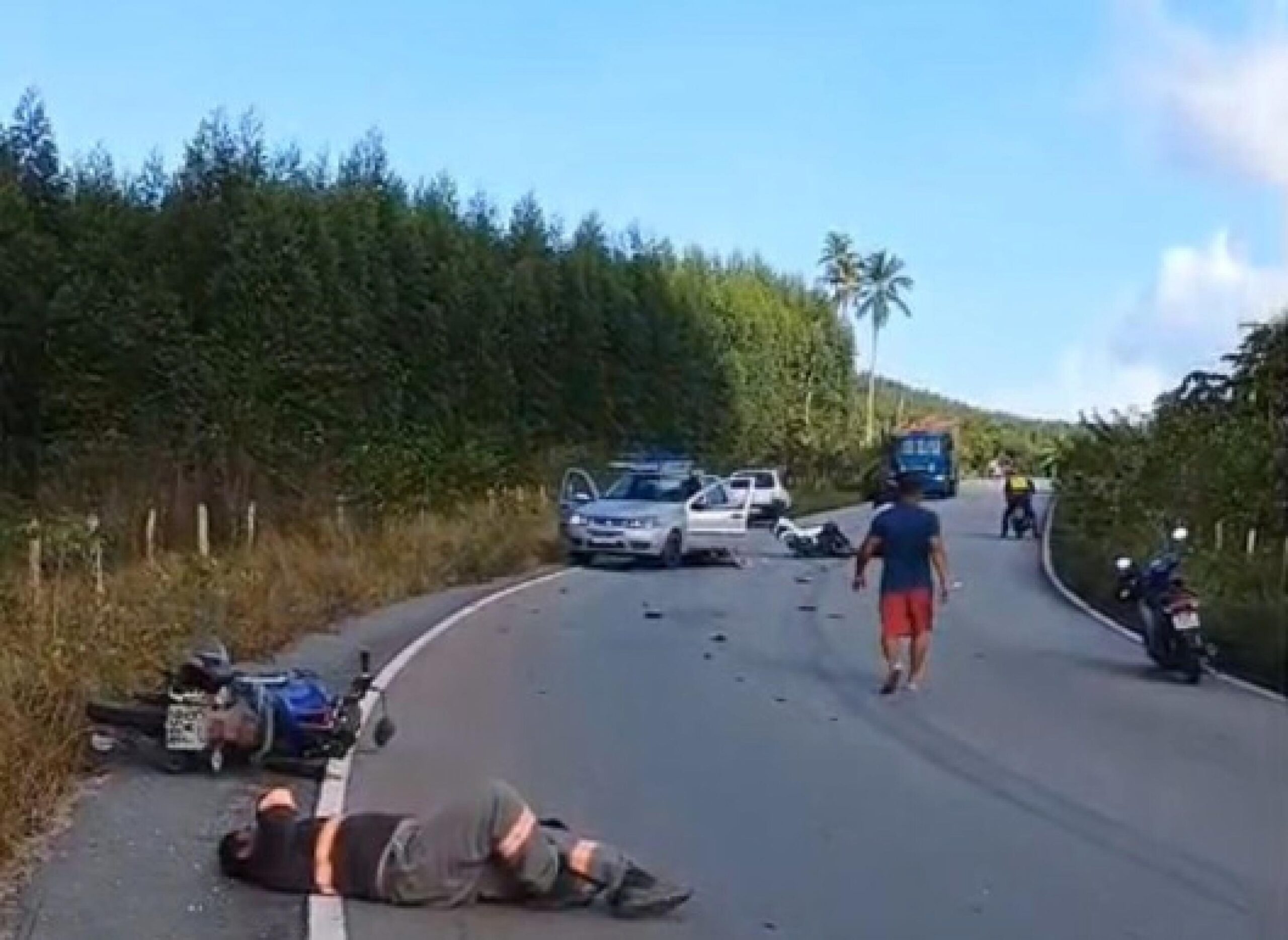 Samu atende vítimas de acidente com um morto e três feridos em Porto de Pedras