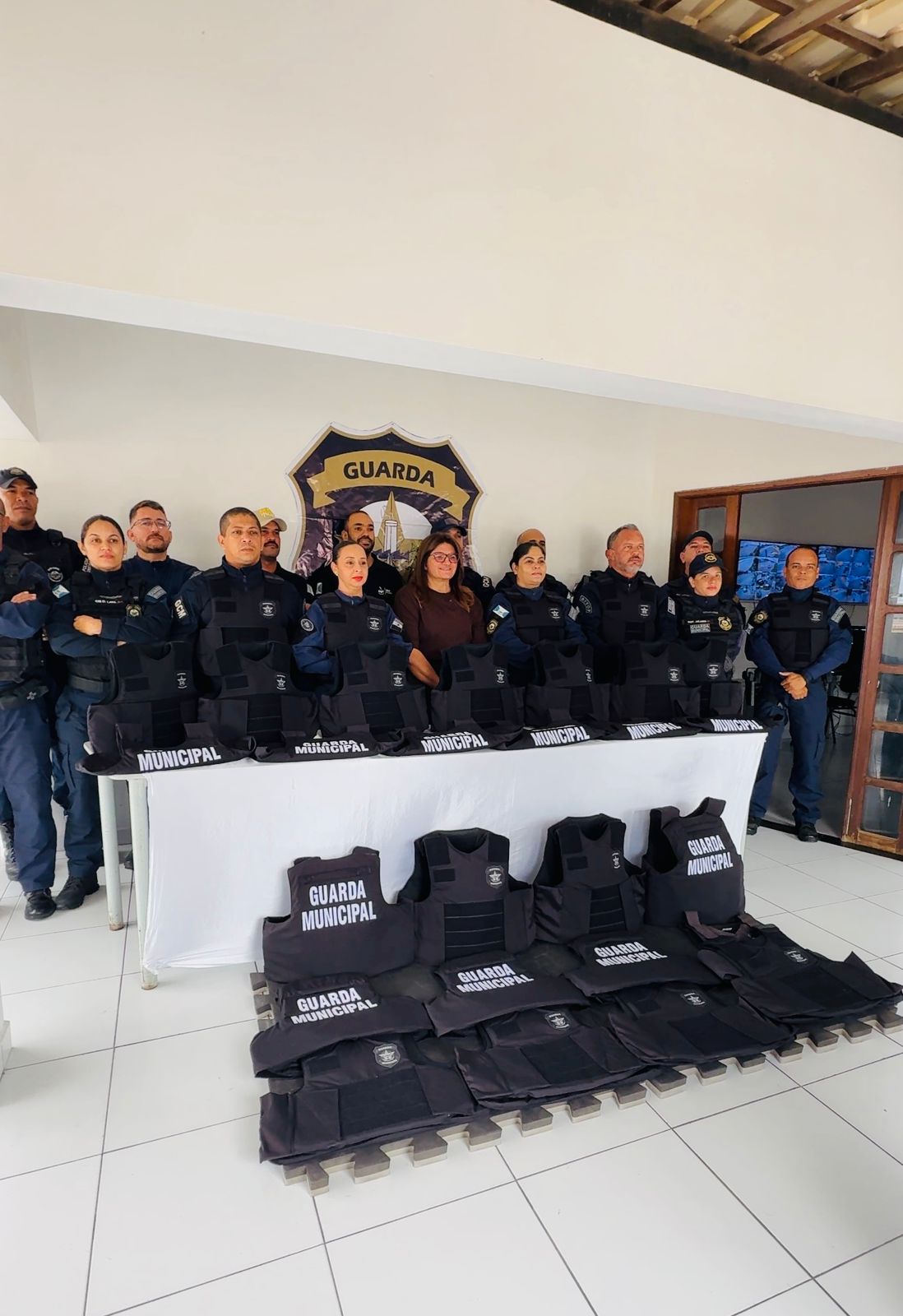 Guarda Municipal de Delmiro Gouveia recebe 25 novos coletes balísticos para reforço da segurança