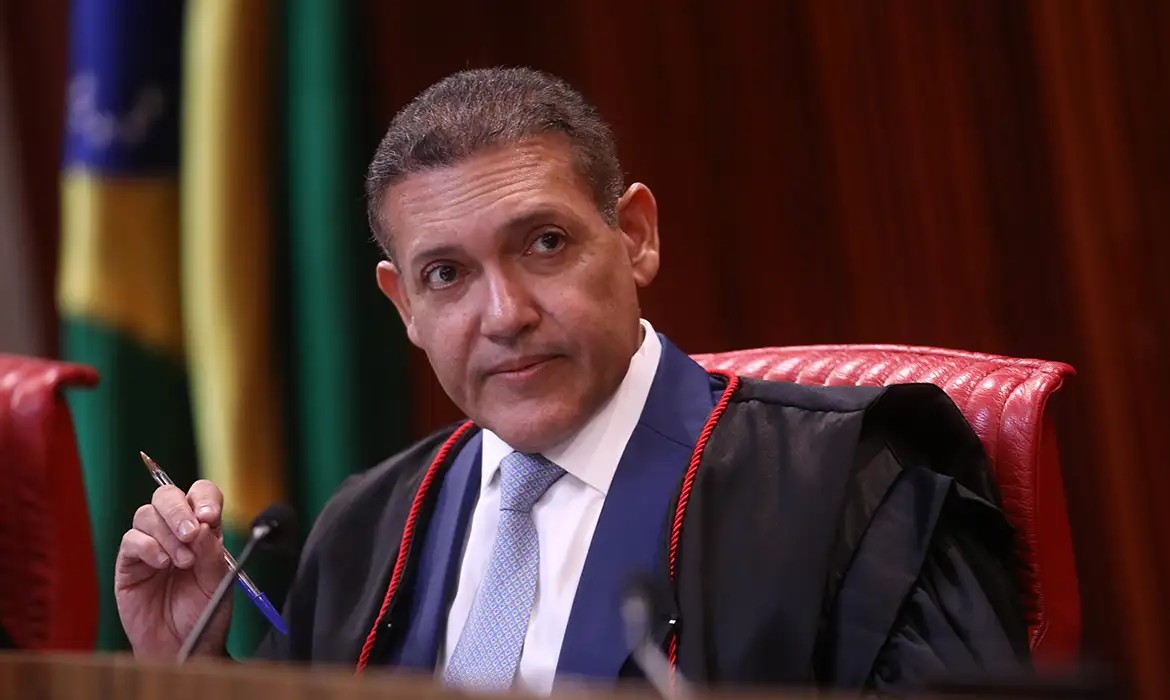 Urna eletrônica é patrimônio da democracia, diz presidente do TSE Por Redação 3 de agosto de 2026